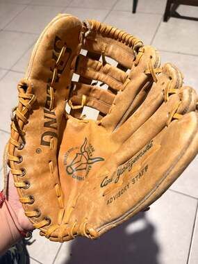 Spalding Carl Yastrzemski Advisory Staff 42-5375 Top Grain Leather Baseball Glov